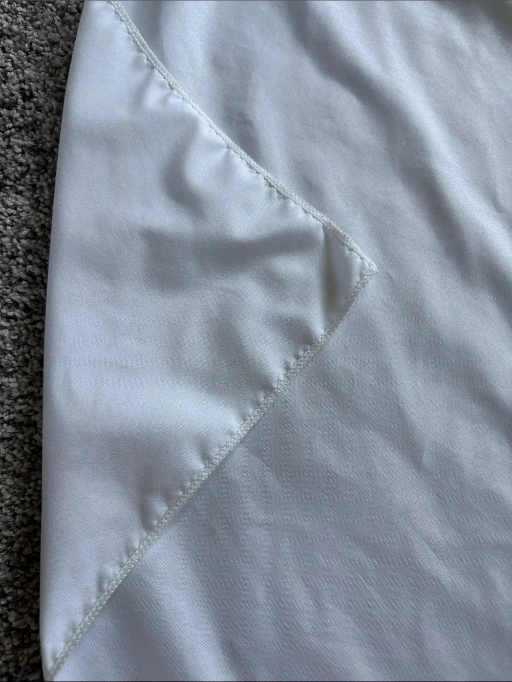 Vogue White Tapestry with Black Letters and Tan Tiger